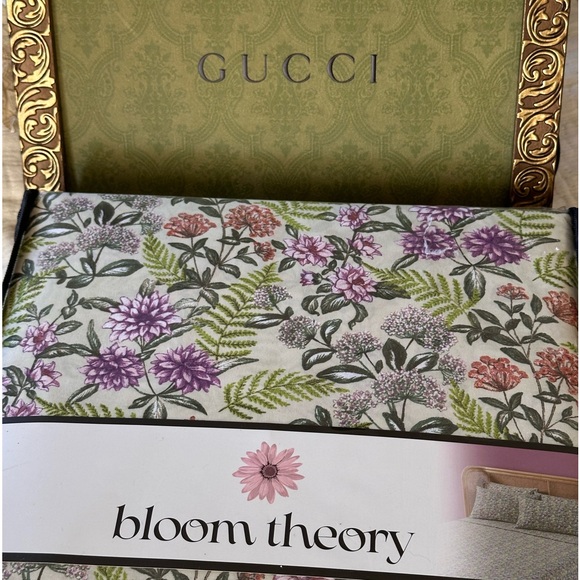 NIP BLOOM THEORY Floral 6 Piece Queen Sheet Set - Picture 5 of 8